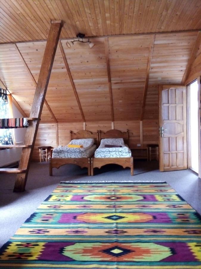 Guest House Mansarda Jaremtsje Eksteriør bilde