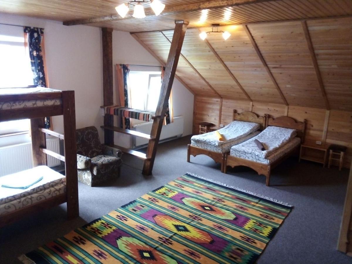 Guest House Mansarda Jaremtsje Eksteriør bilde