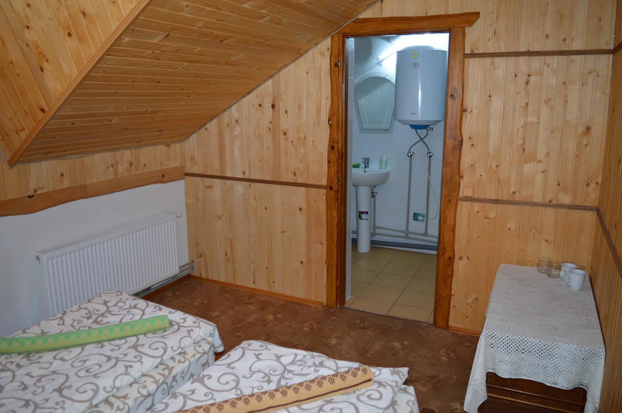 Guest House Mansarda Jaremtsje Eksteriør bilde